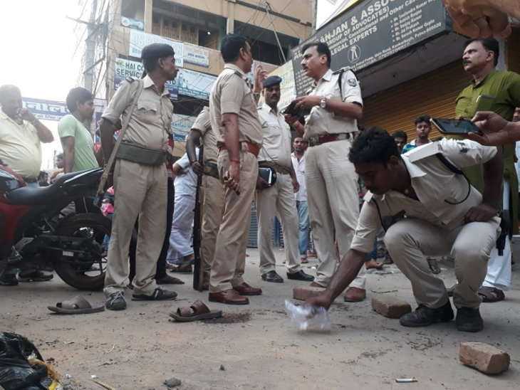 हालत में पीएमसीएच रेफर किया,गंभीर हालत में पीएमसीएच रेफर,में पीएमसीएच रेफर किया,हालत में पीएमसीएच रेफर,गंभीर हालत में पीएमसीएच