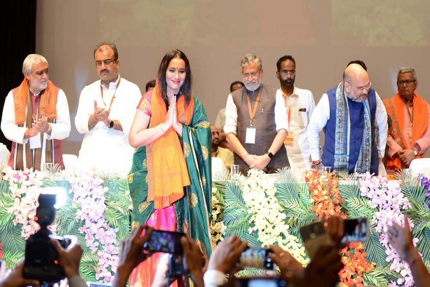 bhojpuri-singer-kalpana-patwari-joins-bjp