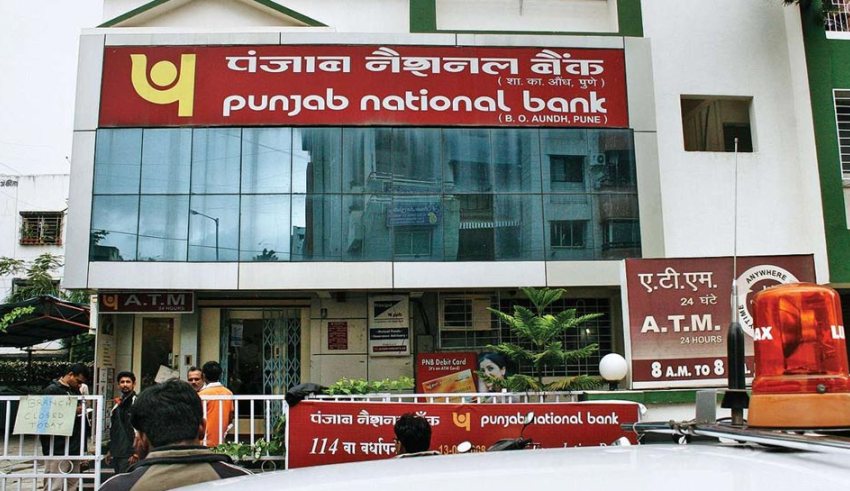 PNB ने ऐसे कमाए लोगों के खातों से 151 करोड़ रुपये, सवालों के घेरे में बैंक