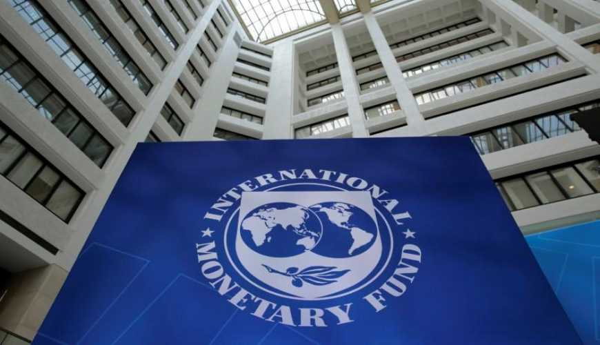 RBI से उलझी मोदी सरकार पर IMF की निगरानी, केंद्र को पीछे हटने की सलाह