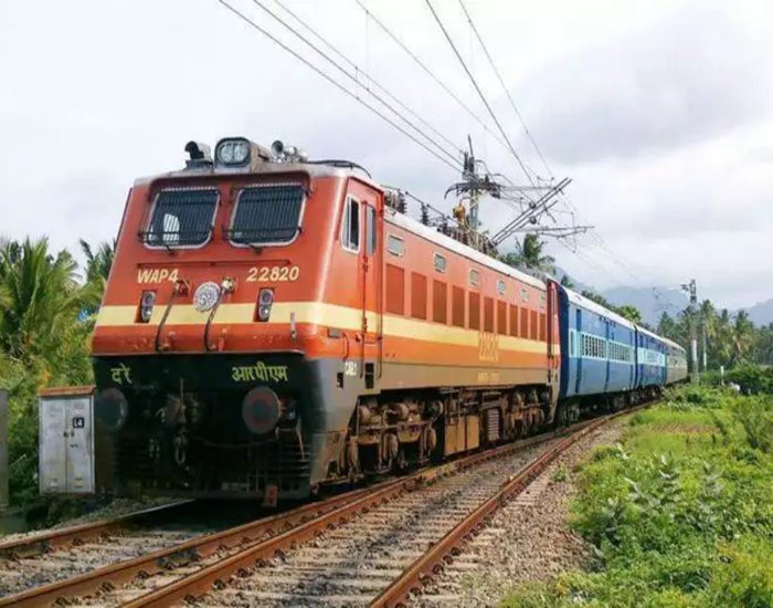 रेल यात्री कृपया ध्यान दें, हाजीपुर-मुजफ्फरपुर की ट्रेनों के रूट -टाइम में बड़ा बदलाव