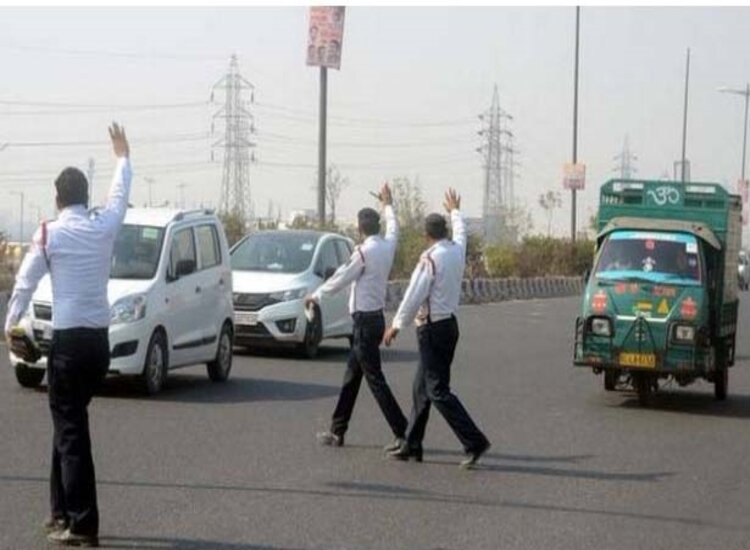 नए वर्ष में यातायात नियम की अनदेखी करने वाले की खैर नहीं, घर पहुँचेगा चालान