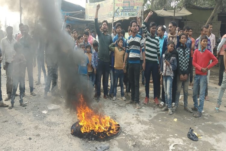 युवा व्यवसायी अमित साह की हत्या से उबला सहरसा, आगजनी कर लोगों ने कराया बाजार बंद