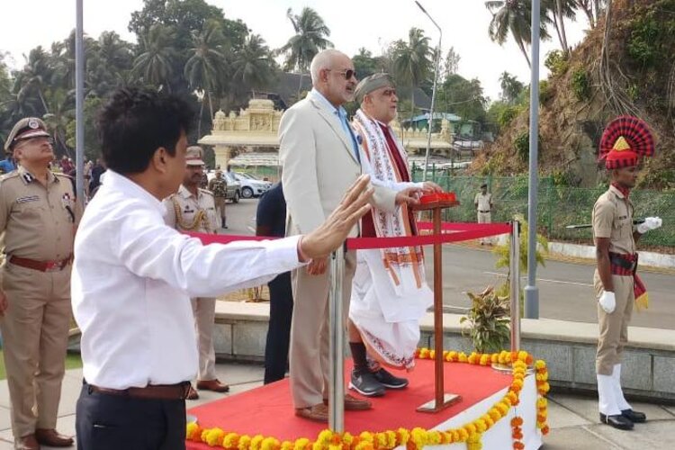 पोर्ट ब्लेयर में 76वीं वर्षगांठ के अवसर पर अश्विनी चौबे ने ध्वजारोहण किया