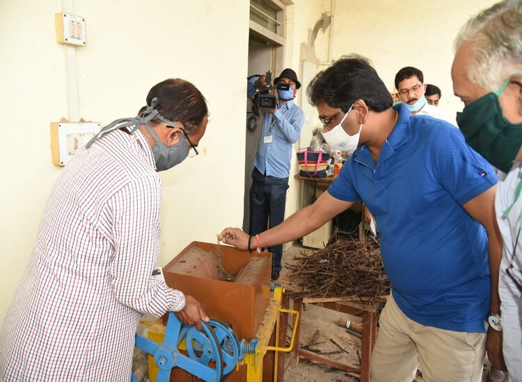 मजदूरों-किसानों को  गांव-पंचायत में रोजगार उपलब्ध कराएंगे: मुख्यमंत्री