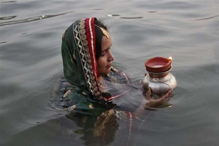 छठ पूजा पर बिहार सरकार का गाइडलाइन देखें यहां, कोरोना में सावधानी जरूरी है