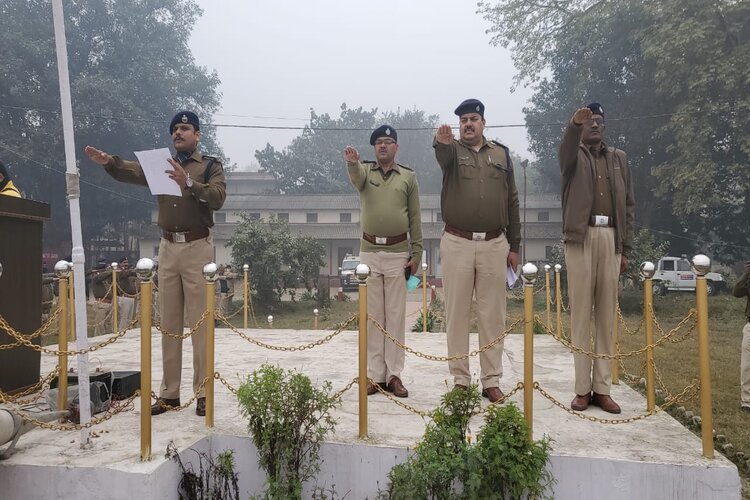 सीएम के निर्देश के बाद आज सूबे के सभी थानों की पुलिस ने शराब सेवन नहीं करने का लिया शपथ