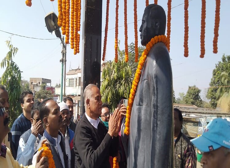 बिनोद बिहारी के बताये रास्ते पर चलकर ही राज्य का संपूर्ण विकास संभव: जलेश्वर महतो