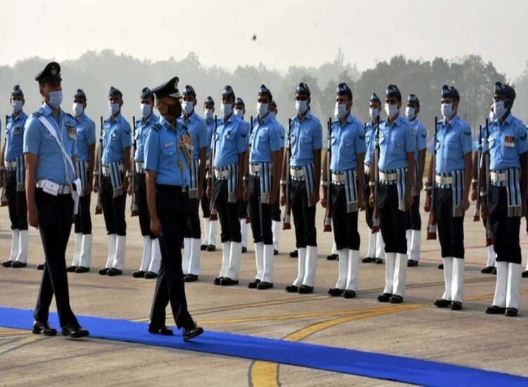 वायु सेना स्टेशन में बेहतर परिचालन के साथ बढ़ाई जाए क्षमता: कमांडिंग इन चीफ