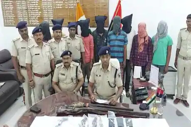 मुजफ्फरपुर पुलिस को मिली बड़ी कामयाबी, कई शातिर अपराधियों के साथ हथियार बरामद