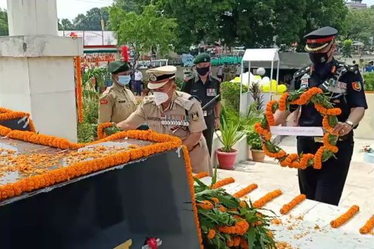 शहीद-ए-कारगिल पार्क में वीर सपूतों को श्रद्धांजलि अर्पित कर उनके शौर्य को याद किया