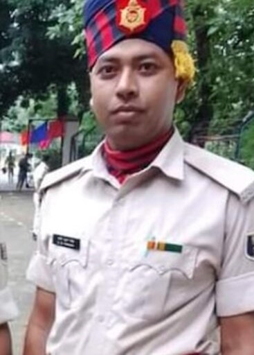 बिहार पुलिस के जवानों ने UP के व्यवसायी को लूटा.